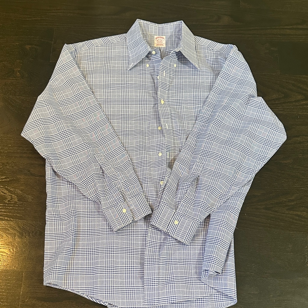 Brand New Brooks Brothers Navy Checkered ButtonDown Shirt Brand New Brooks Brothers Navy Checkered ButtonDown Shirt